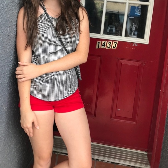 Women’s Mossimo Supply Co. Bright Red High Rise Short. Size 4/27. - Picture 4 of 13